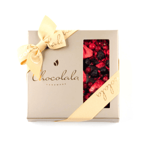 Chocolala juodasis šokoladas su uogomis 90g